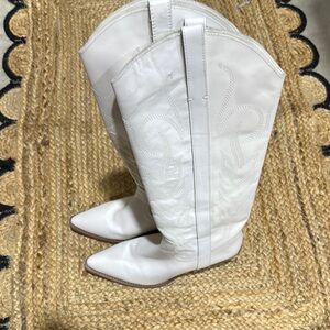 Coconuts by Matisse White Heeled Boots